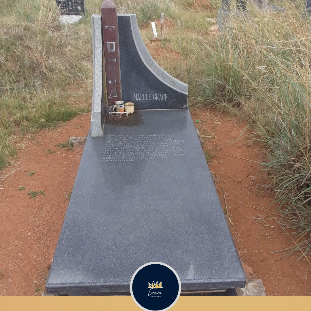 Dignified Architectural Curve & Pillar Memorial